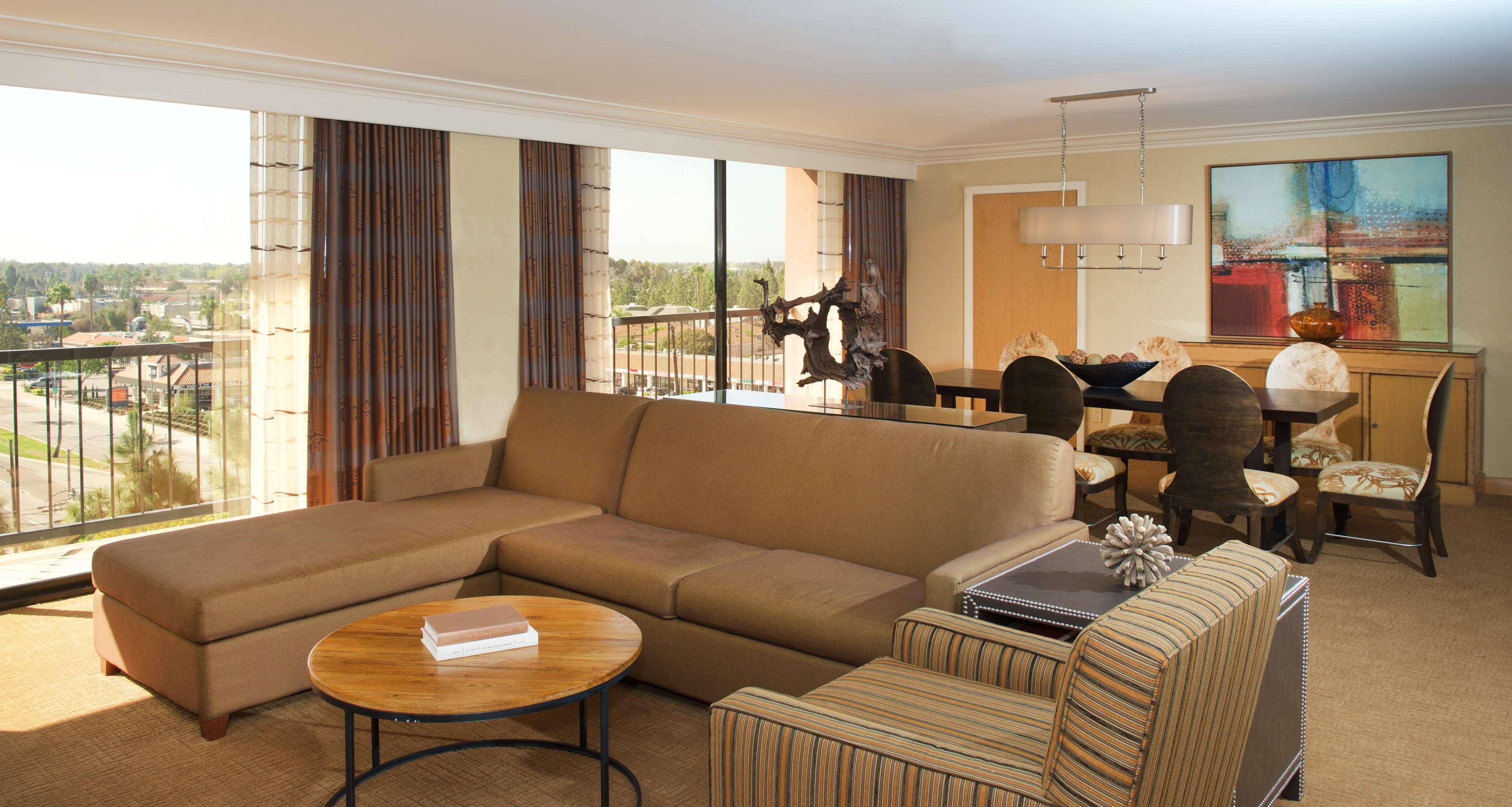Hotel Hilton Orange County/Costa Mesa Extérieur photo