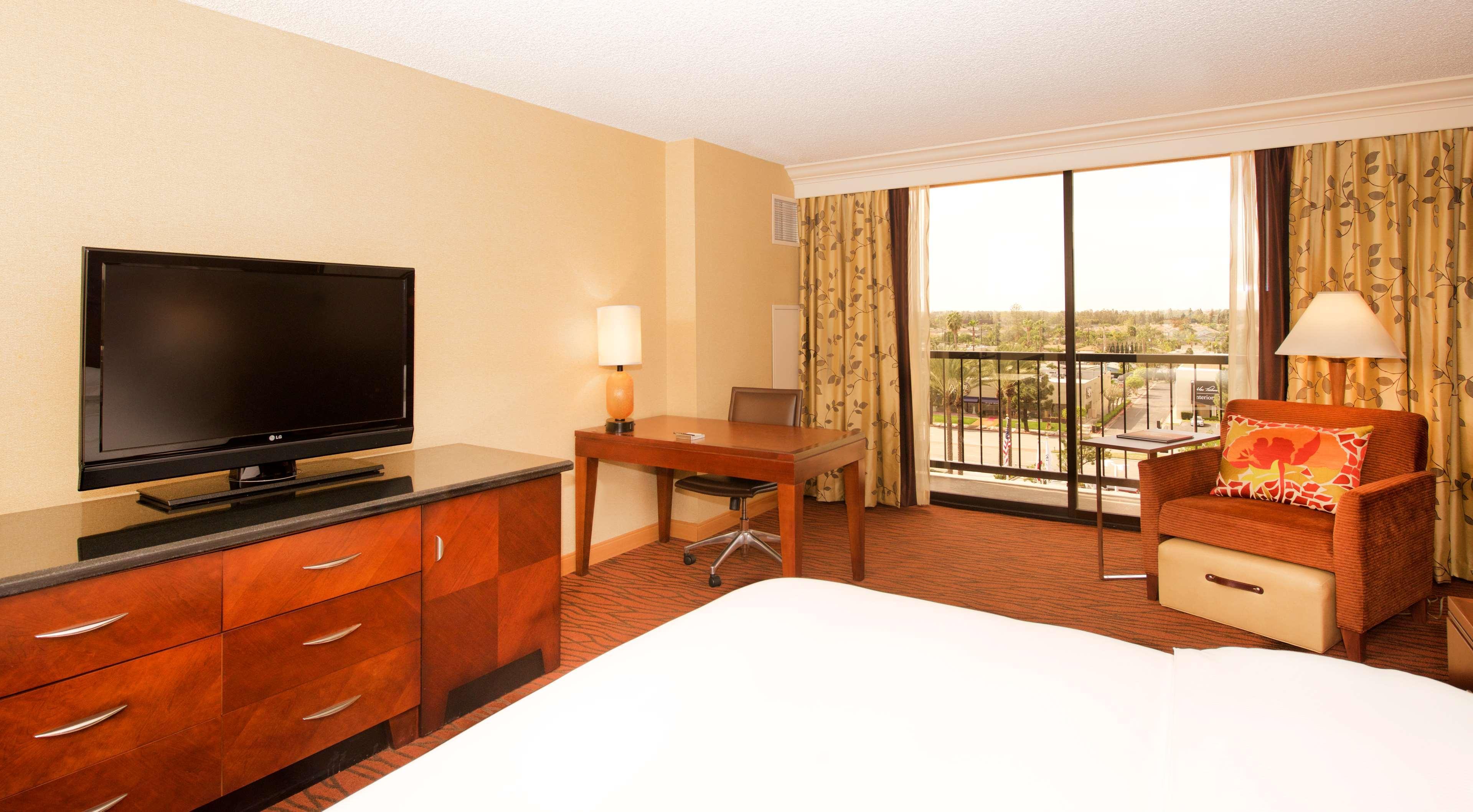 Hotel Hilton Orange County/Costa Mesa Extérieur photo