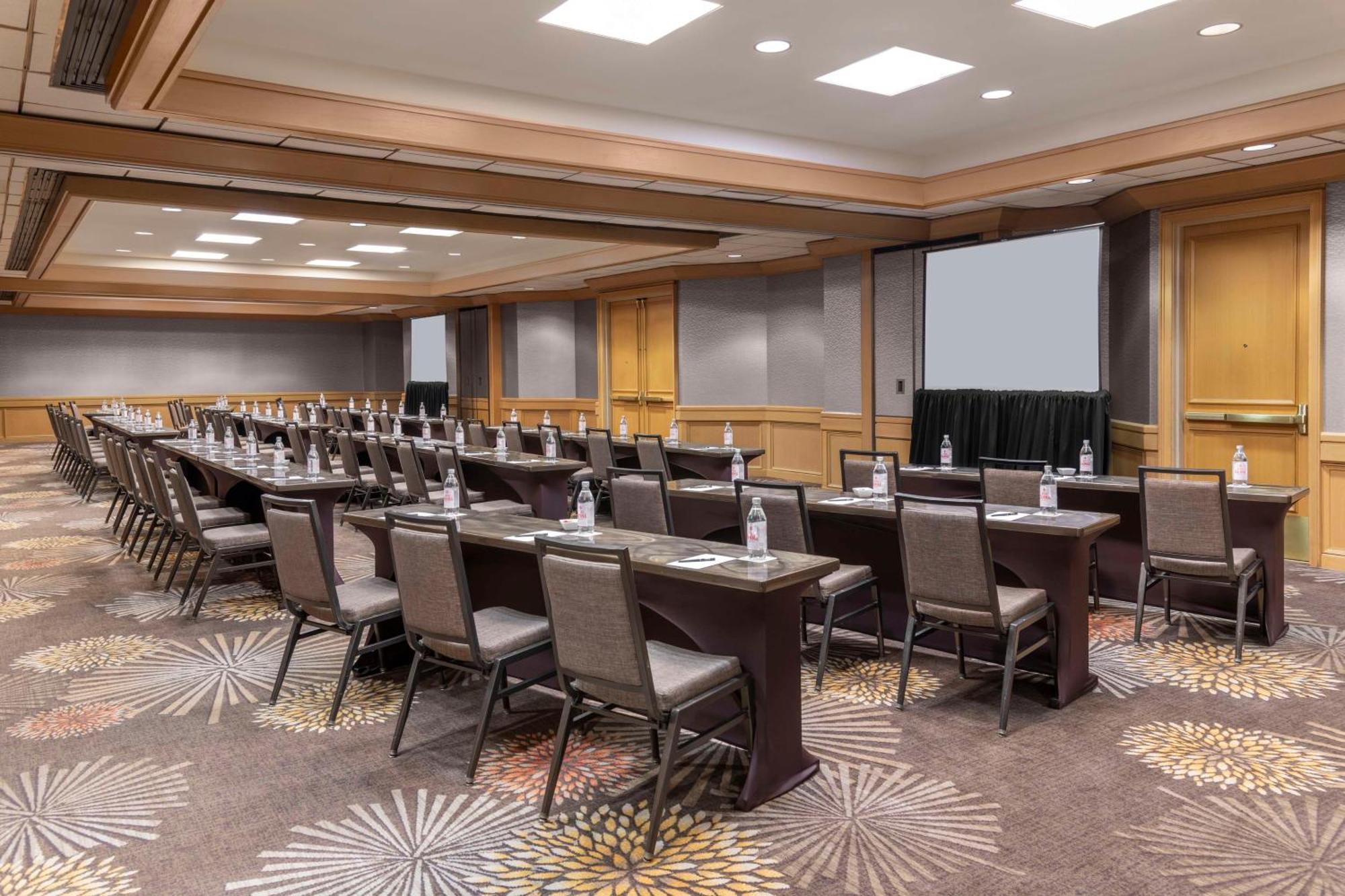 Hotel Hilton Orange County/Costa Mesa Extérieur photo