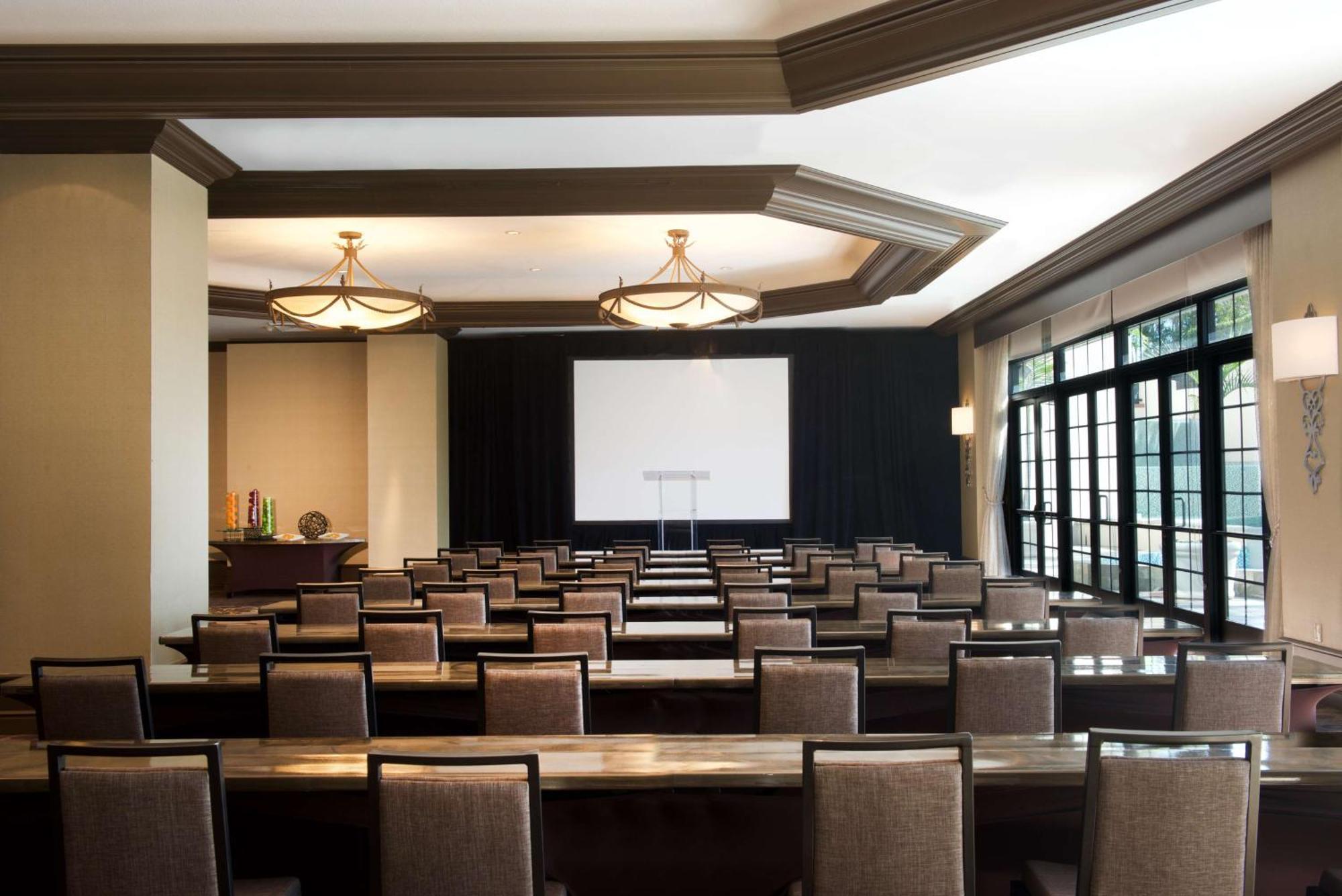 Hotel Hilton Orange County/Costa Mesa Extérieur photo