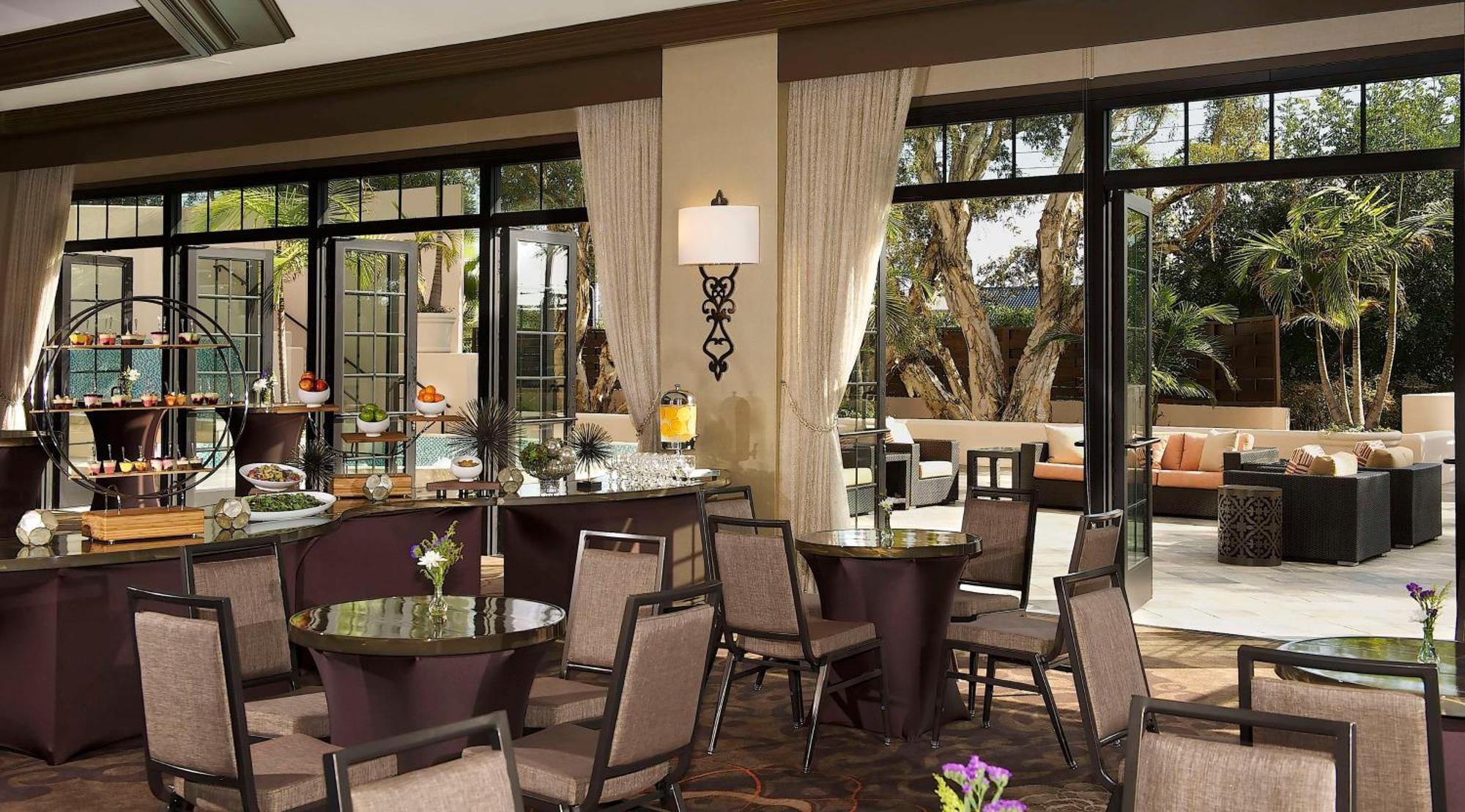 Hotel Hilton Orange County/Costa Mesa Extérieur photo